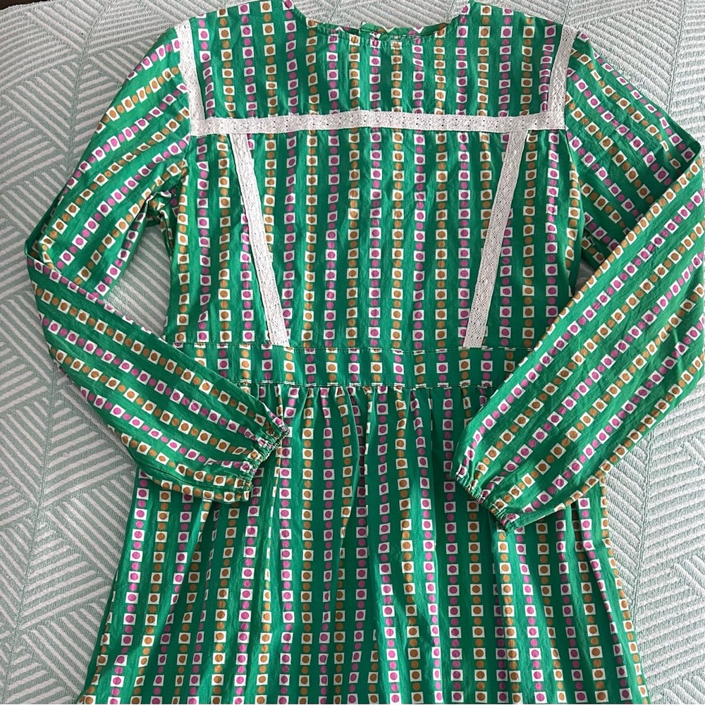 Hello Simone Green Dress - Picture 2 of 7